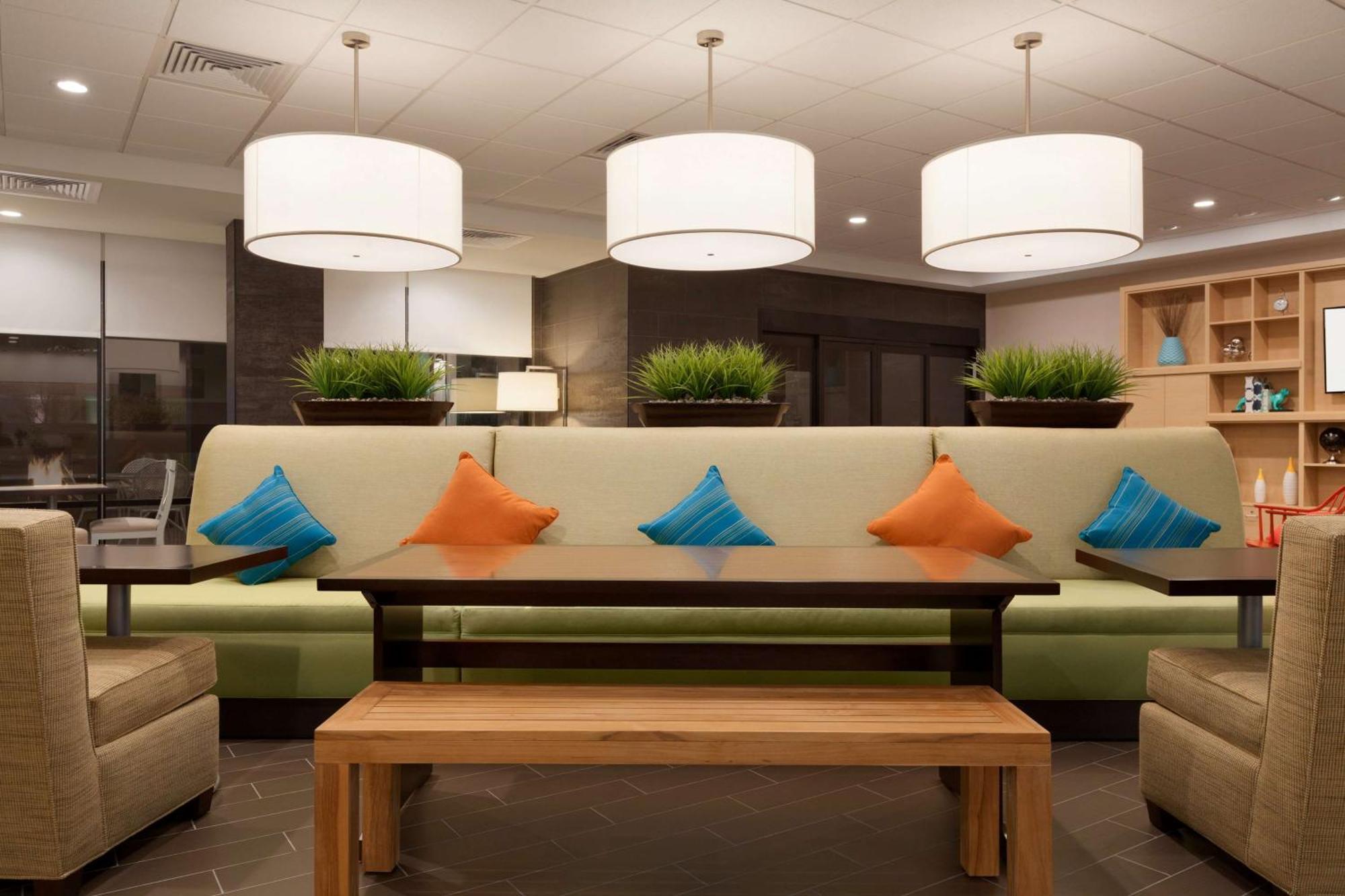 Hotel Home2 By Hilton South Oklahoma City
