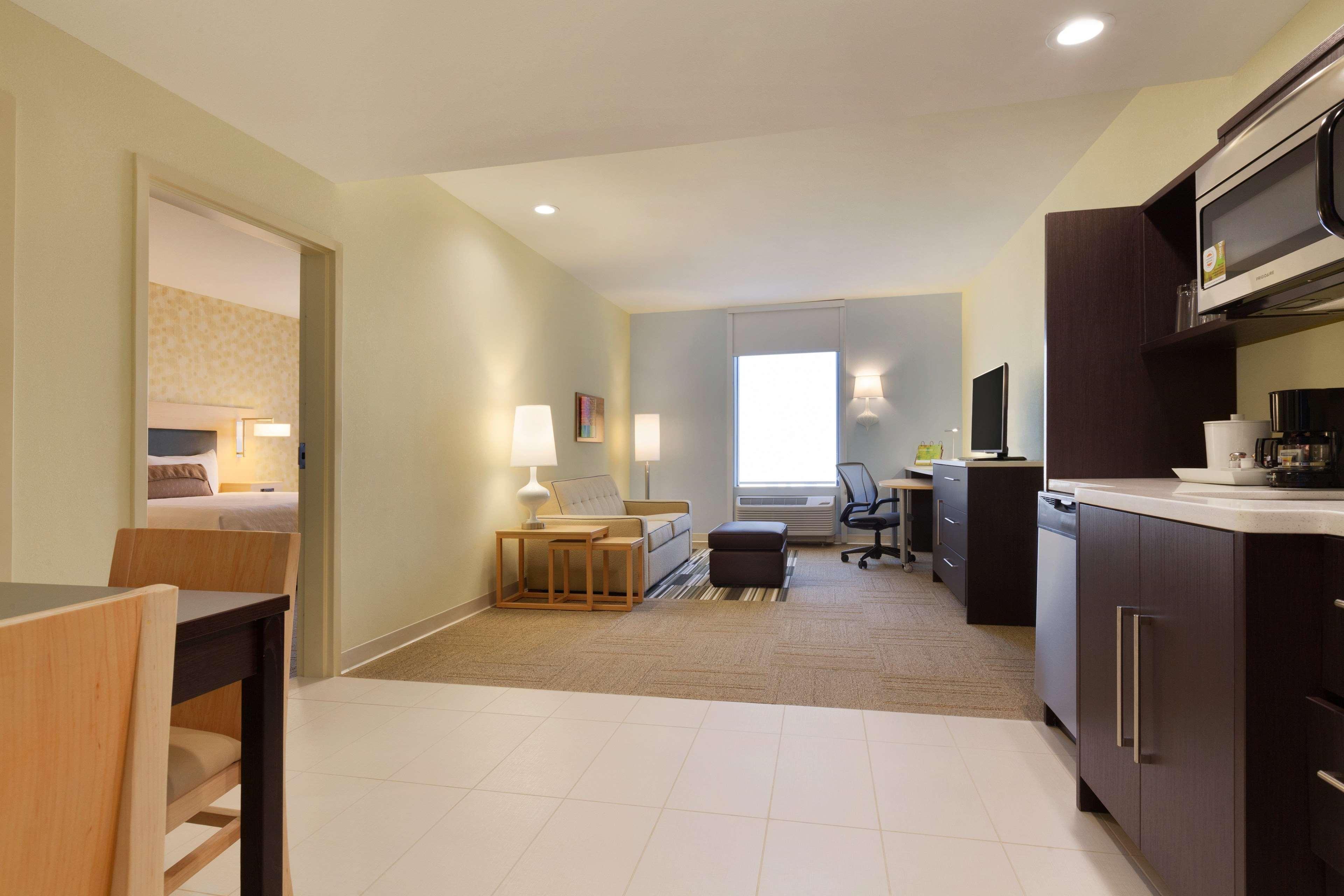 Hotel Home2 By Hilton South